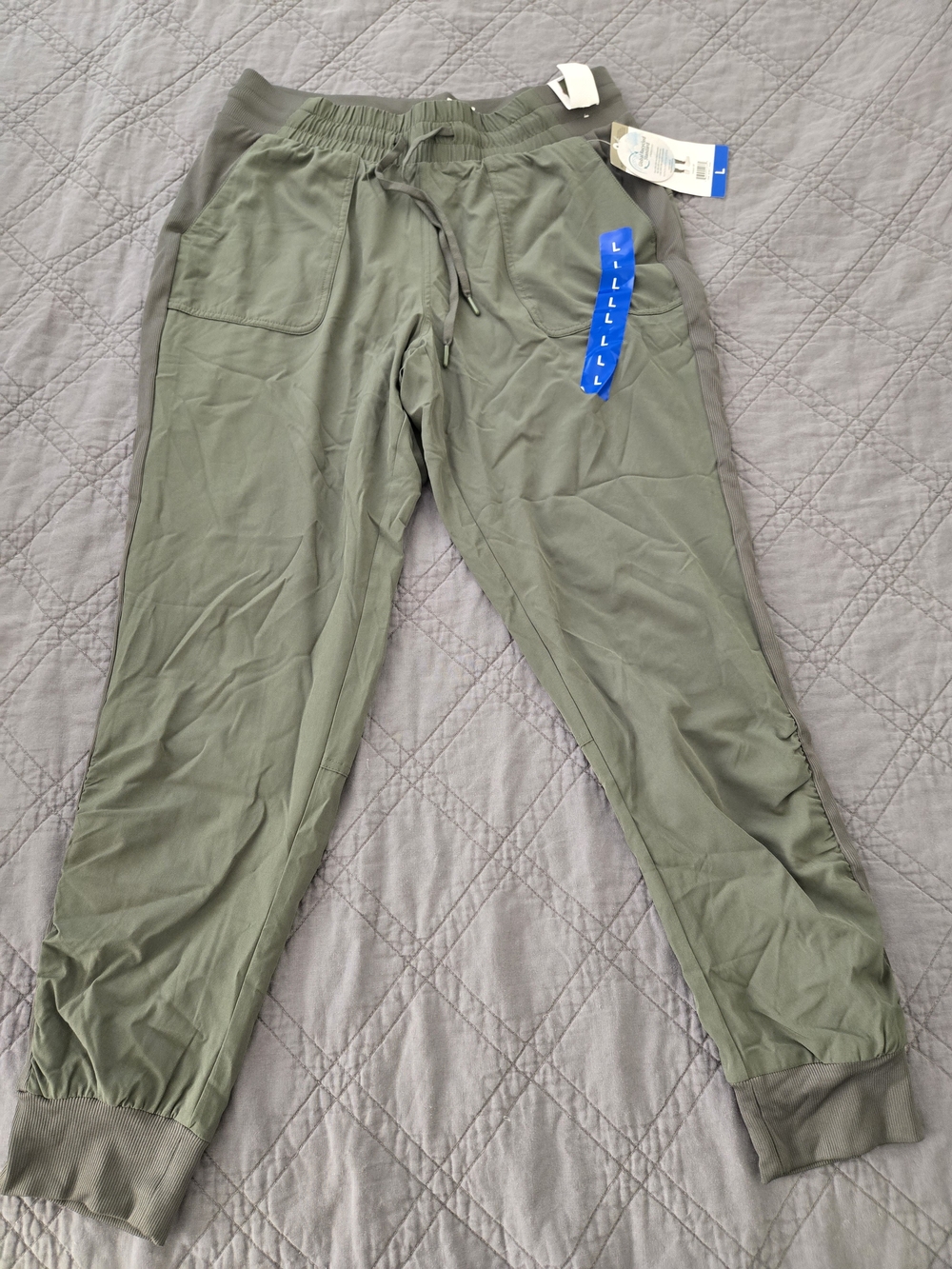 Mondetta Olive Green Women's Jogger Track Pants